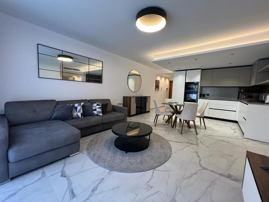 Skylark 2 Apartment With Terrace Is-Swieqi Exteriér fotografie