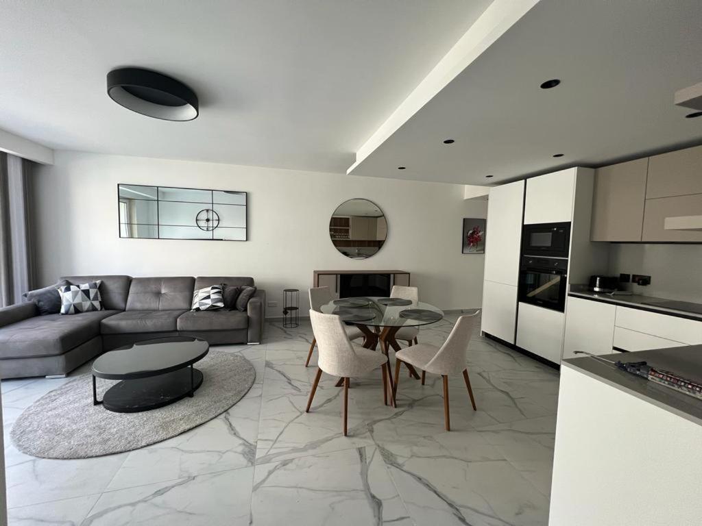Skylark 2 Apartment With Terrace Is-Swieqi Exteriér fotografie