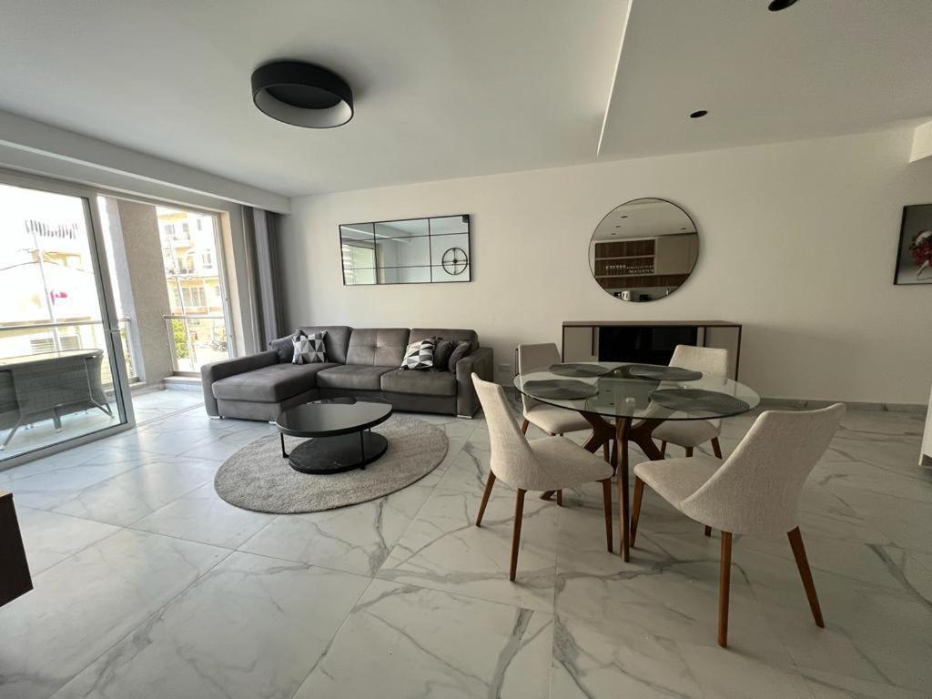 Skylark 2 Apartment With Terrace Is-Swieqi Exteriér fotografie