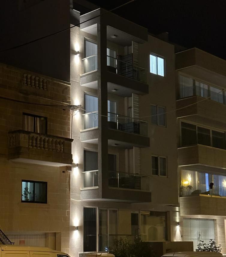 Skylark 2 Apartment With Terrace Is-Swieqi Exteriér fotografie
